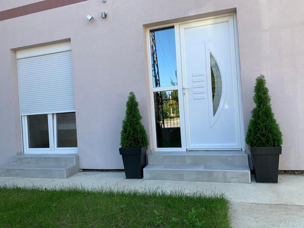 Apartman Spring Sombor Eksteriør bilde