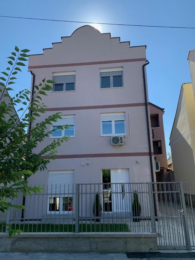 Apartman Spring Sombor Eksteriør bilde